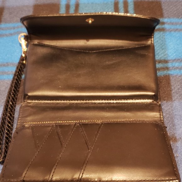 Victoria's Secret, NWOT, Black faux allegator print wristlet wallet. - Picture 8 of 12